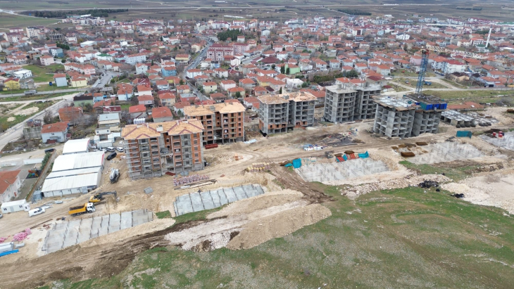 Başkan Talay TOKİ 2. Etapta Şantiye Alanında incelemelerde bulundu.